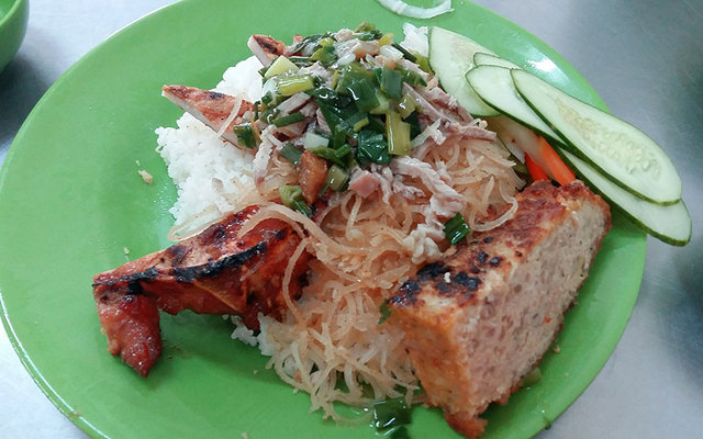 Cơm Tấm Tám Nga - Lê Văn Lương