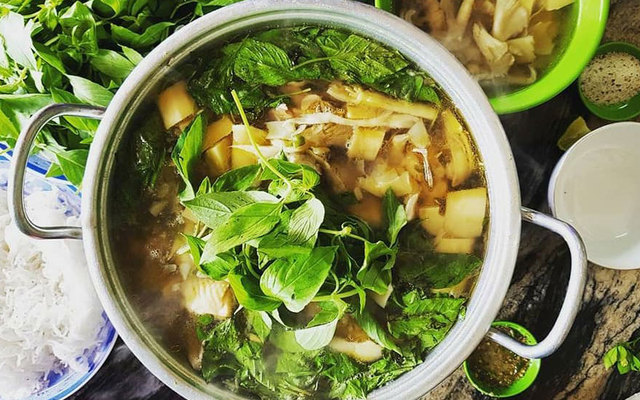 Quán Ăn Gia Đình Lạc Phố - Nguyễn Văn Cừ Nối Dài