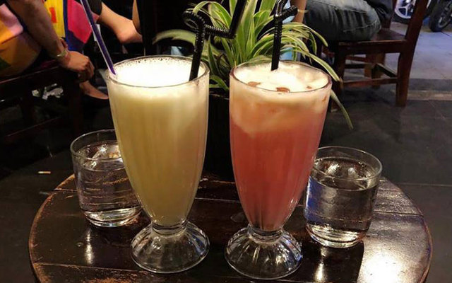 Cafe & Nước Ép Đặc Biệt - Phùng Hưng
