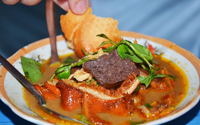 Phá Lấu Bò - Phạm Văn Chiêu
