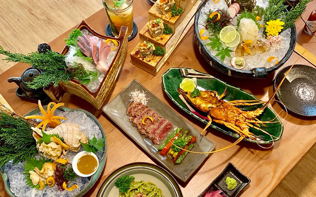 Naked Sushi & Sashimi