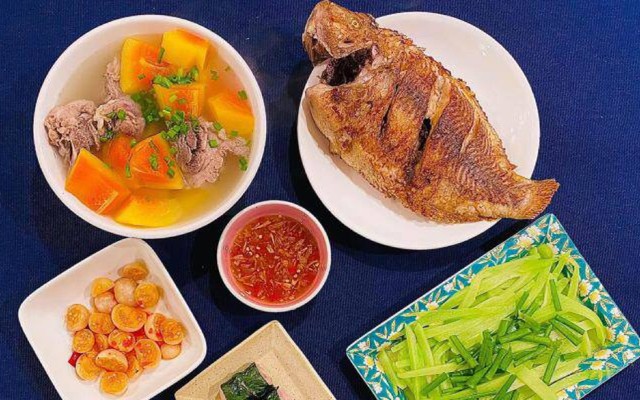 Quán Cơm Bình Dân 82