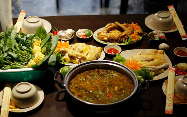 Nhà Hàng Gà 18 - Vũ Tông Phan