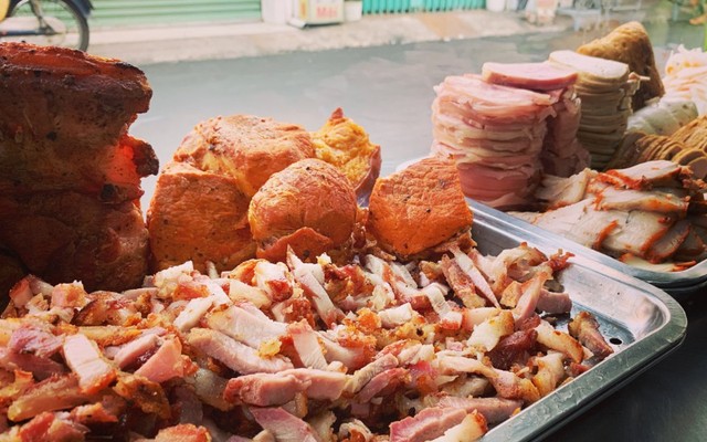 Lò Bánh Mì - Thống Nhất