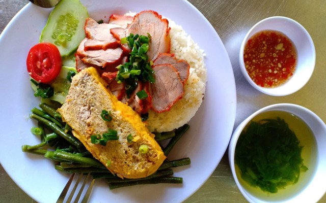 Cơm Sườn Sài Gòn - Phùng Hưng