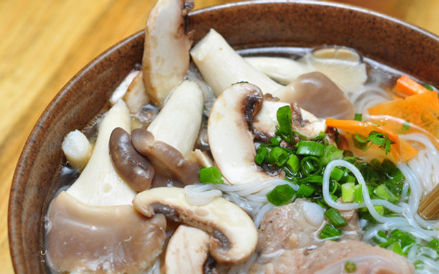 Ru Sa - Bún Nấm & Cá Thác Lác