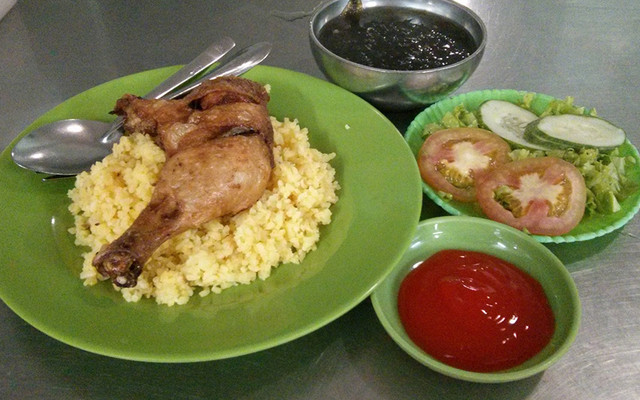 Cô Ba - Cơm Gà Xối Mỡ