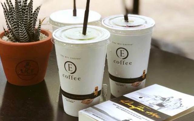 Trung Nguyên E-Coffee - đường Đê