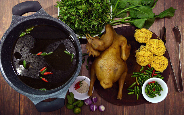Lẩu 49 - Gà Tiềm Ớt Hiểm