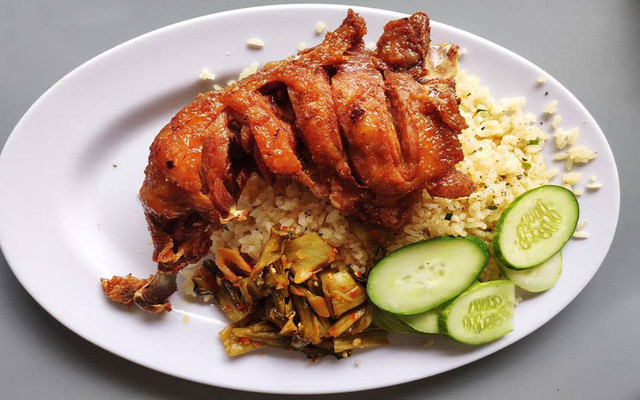 A.Dũng - Cơm Gà Xối Mỡ - 650 Phạm Thế Hiển