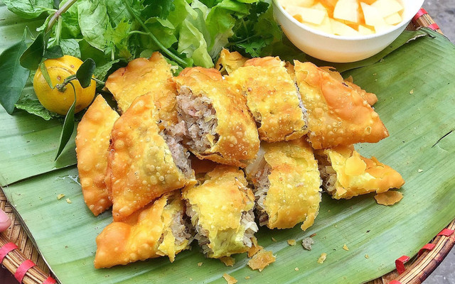 Bánh Gối, Bánh Rán & Xúc Xích Thiệu Huê