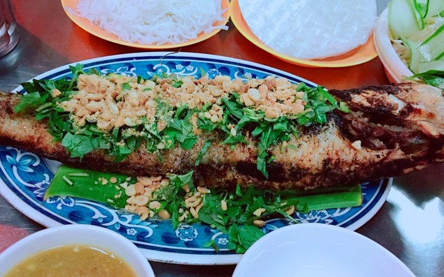 Trung - Cá Lóc Nướng Mía - 44 Tân Kỳ Tân Quý