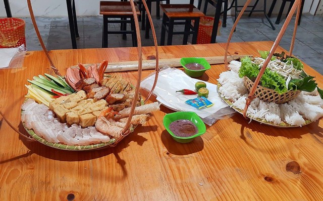 Mẹ Tôm - Bún Đậu Mắm Tôm & Bún Trộn