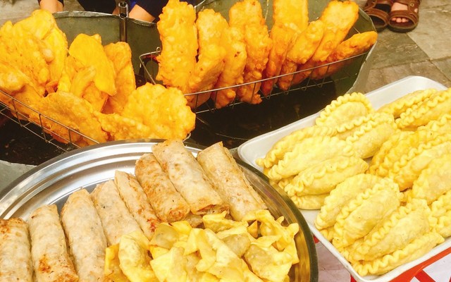 Bánh Ngon Phố Cổ - Bánh Chuối, Bánh Gối & Há Cảo