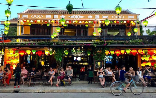 The Shamrock Irish Pub Hoi An