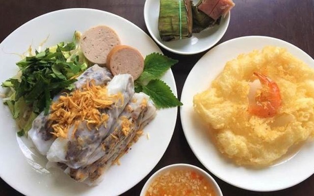 Bánh Cuốn Ba Miền - Bà Huyện Thanh Quan