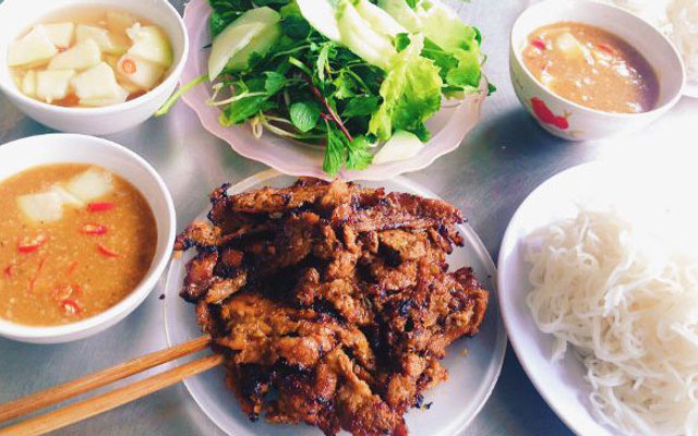 Bánh Cuốn, Bún Chả & Gà Tần Anh Thắng