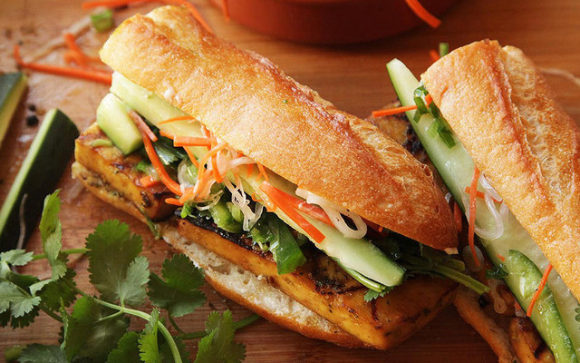 Snack House - Bánh Mì & Hamburger - Sư Vạn Hạnh