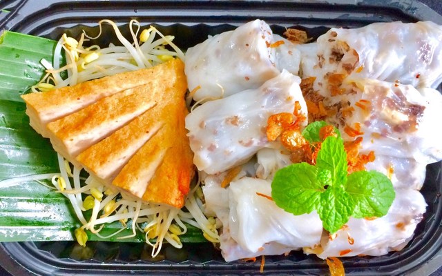 Tư Hậu - Bánh Cuốn Lá Chuối