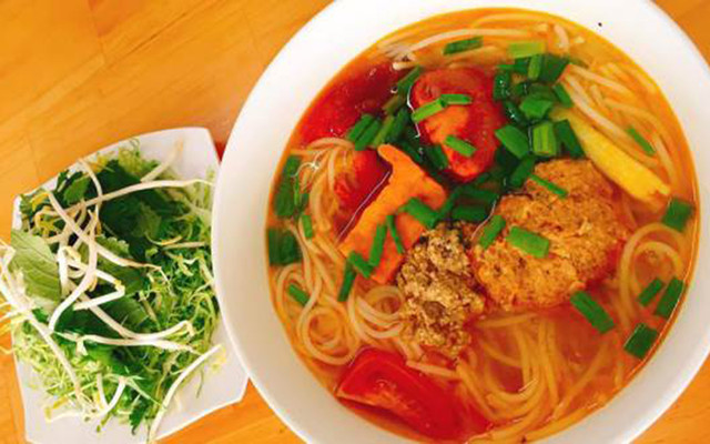 Bà Nhỏ - Bún Riêu Cua & Cơm Gà