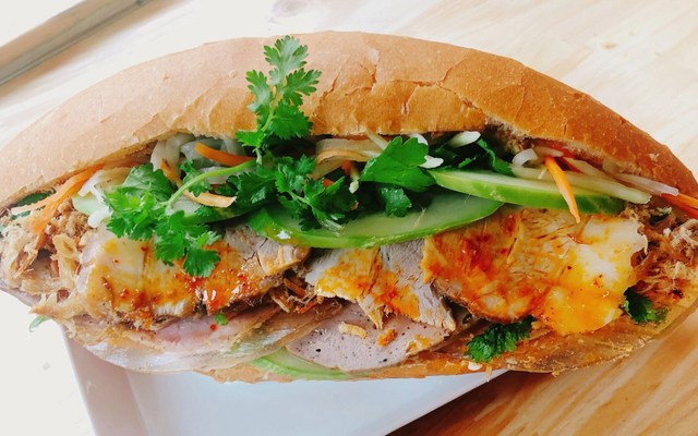 Bánh Mì Tấm