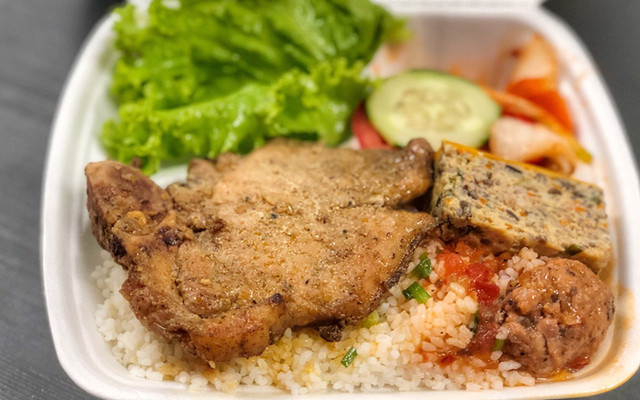 Cơm Tấm Sài Gòn Cây Bàng