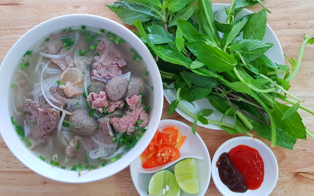 Quân - Phở Bò & Cơm Rang