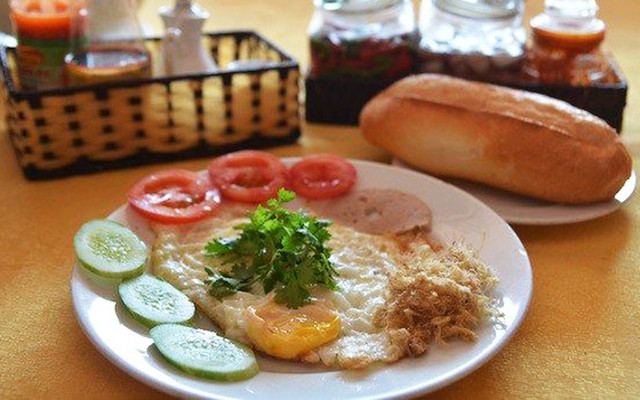 Quán A Trí - Bánh Mì Ốp La