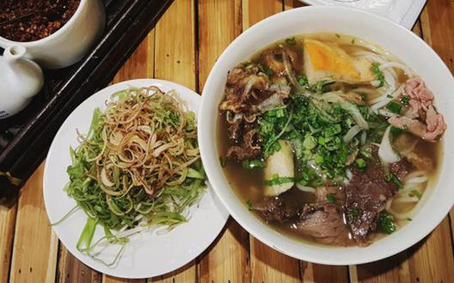 Bún Bò & Mì Quảng Cô Ba