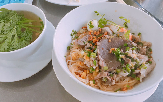 Phượng - Hủ Tiếu Nam Vang & Bò Kho