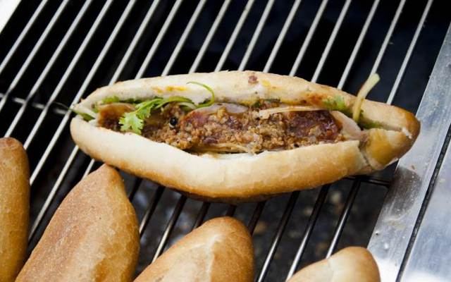 Tiệm Bánh Mì Hội An - Hoàng Công Chất