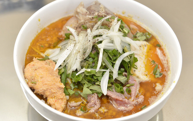 Bún Bò Huế Thanh Hương - Xóm Chiếu