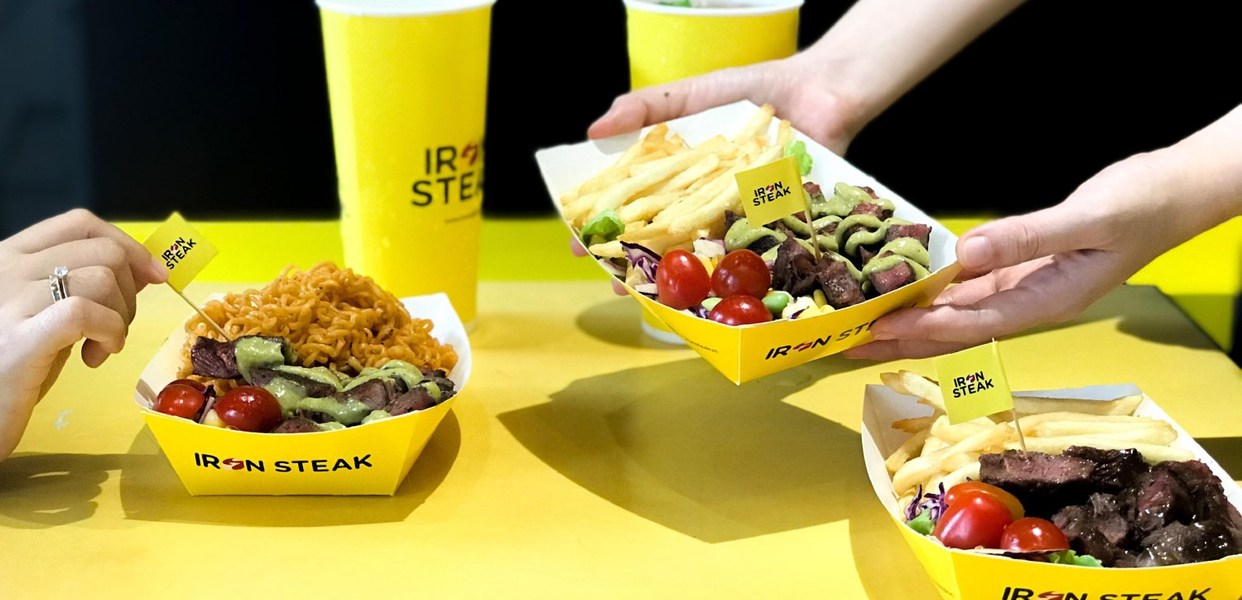 NHÀ HÀNG STEAK PHỤC VỤ MÓN BÒ CHẤT LƯỢNG TRÊN ĐƯỜNG HỒ XUÂN HƯƠNG