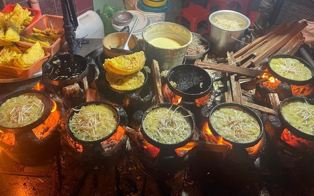 Bánh Xèo Miền Trung - 153 Trần Xuân Soạn