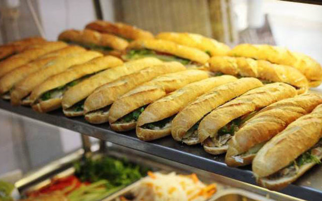 Dịu - Bánh Mì, Bánh Tráng Trộn & Nước Ép Hoa Quả