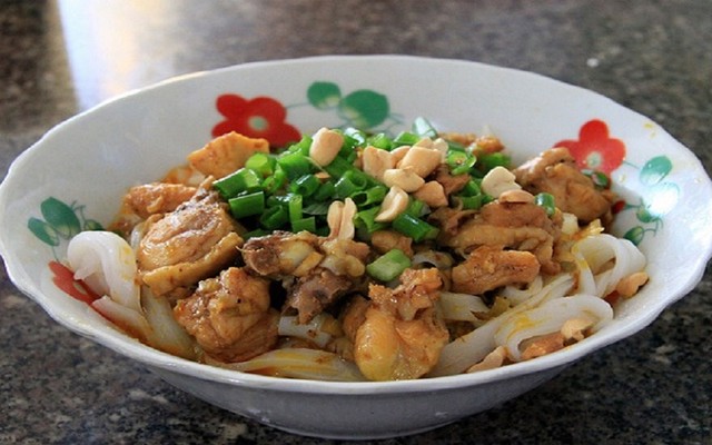 Kiểm Lâm - Mì Quảng Quê - Thanh Sơn