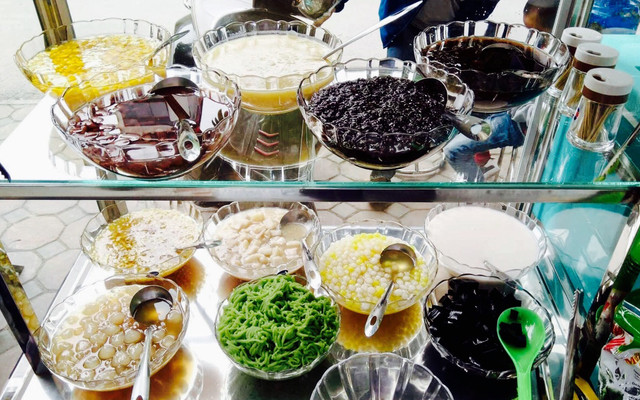 Chị Em Quán - Chè & Ăn Vặt Các Loại