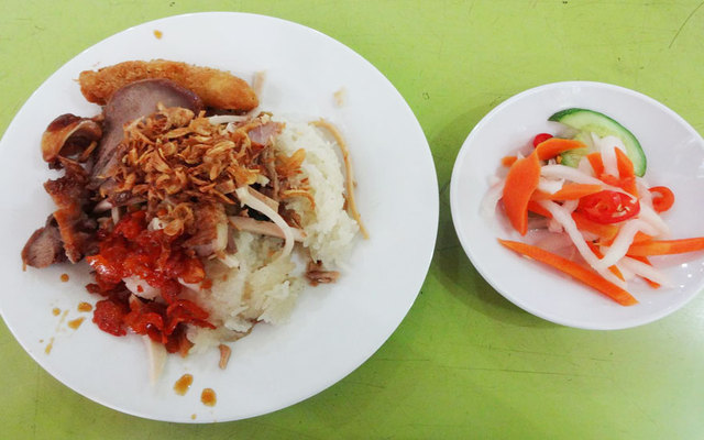 Cà Rốt Quán - Xôi Đùi Gà & Sinh Tố