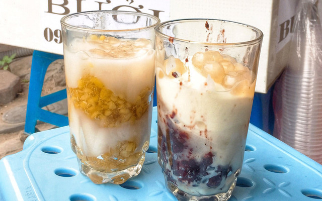 Cô Ánh - Chè Bưởi & Sữa Chua Nếp Cẩm