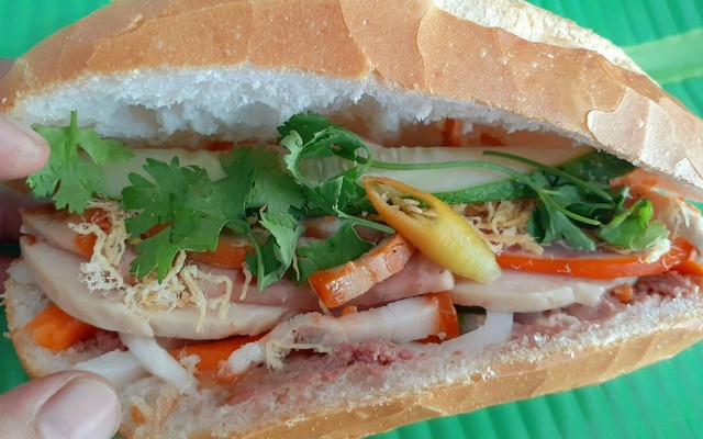 Hagan - Bánh Mì & Xôi Mặn - Trần Văn Giàu