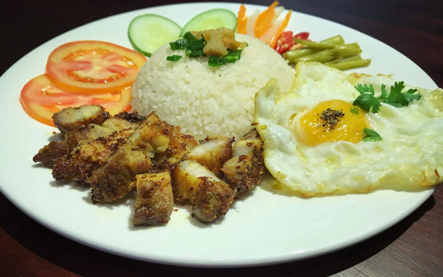 Cơm Tấm Cầu Tre