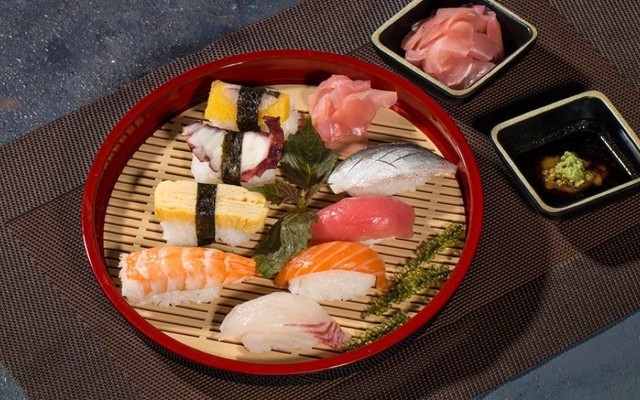 Sushi Đường Phố