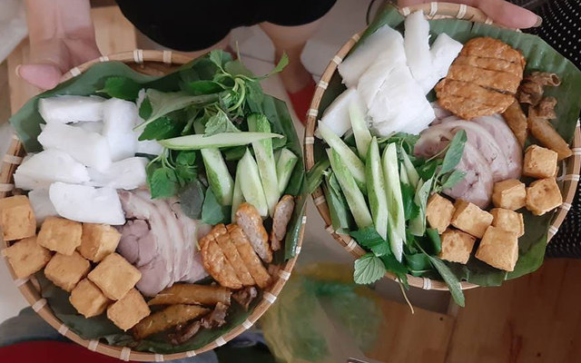 Bún Đậu Mẹt Phố Sài Gòn - Nơ Trang Long