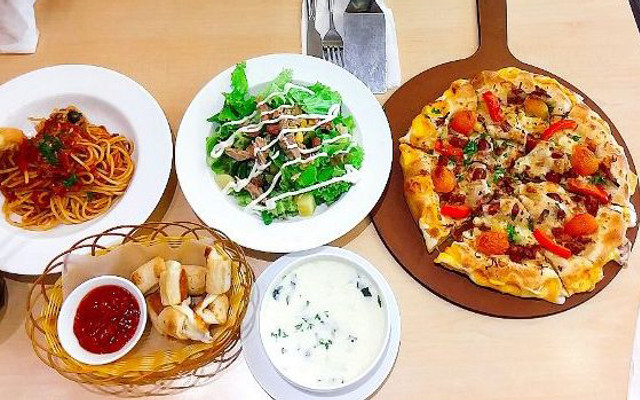 Nhân Bakery & Pizza