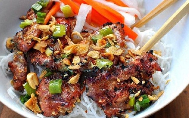 Bánh Xèo, Bún Mắm & Bún Thịt Nướng