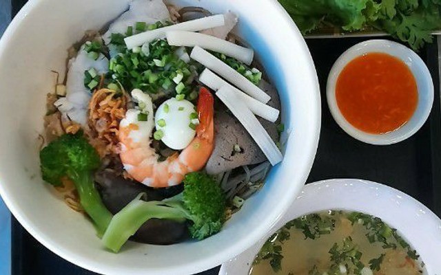 Yến Vy - Bánh Canh Cua & Hủ Tiếu Nam Vang