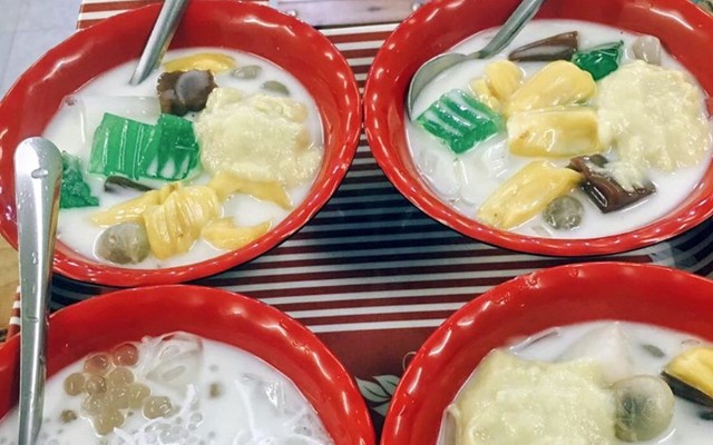 Tiệm Chè Chang - Phan Bội Châu