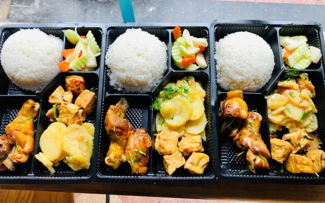Cơm Bếp Chang Kưm