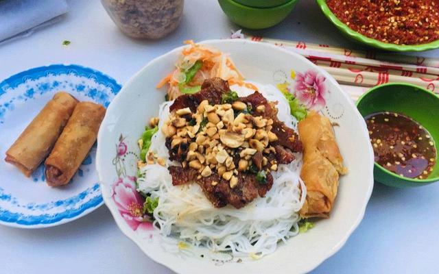 Chị Út - Bún Thịt Nướng