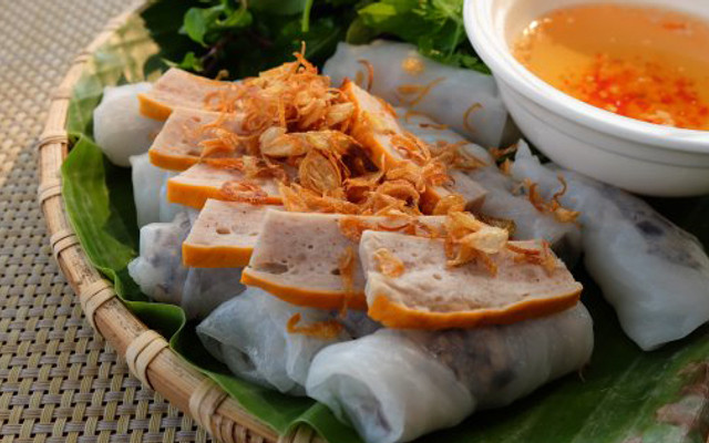 Bà Nhuận - Bánh Cuốn Gia Truyền Siêu Sạch